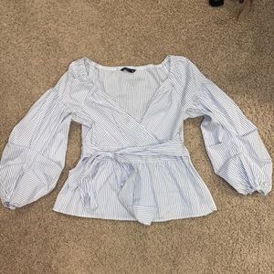 Express medium top. Like new